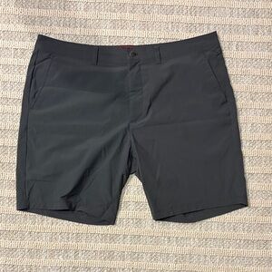 UNTUCKit Men's Charcoal Flat Front Shorts